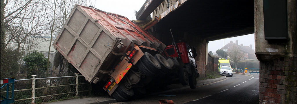 lorry crash bridge