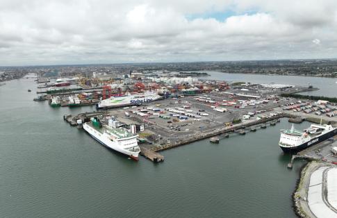 P&O Ferries and Seatruck ferry at Dublin port