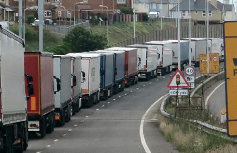 Queuing lorries