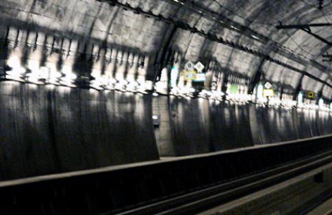 Under Sea Tunnel